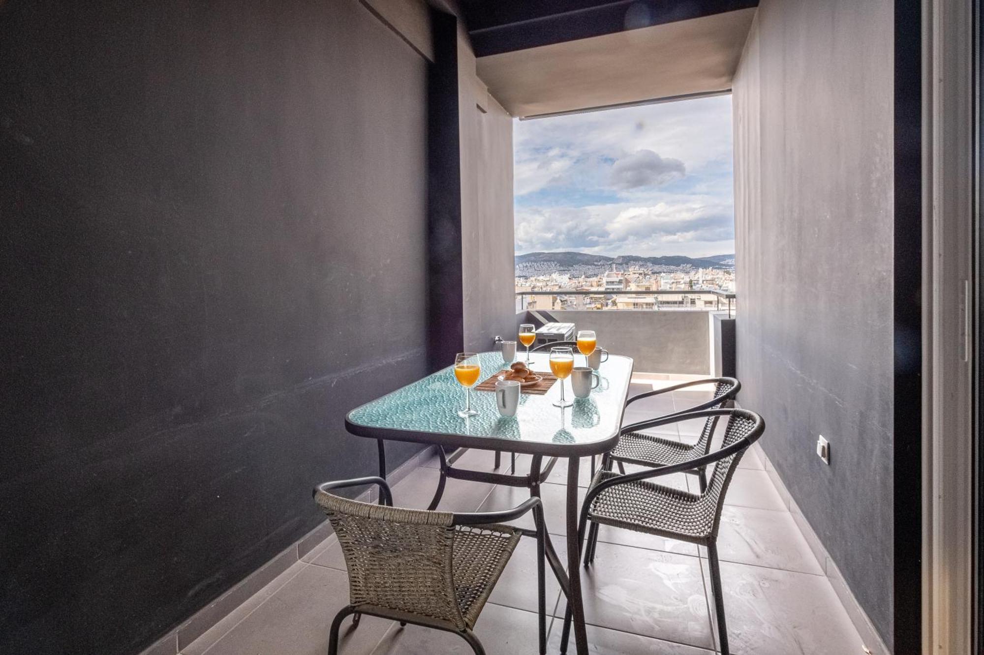 Athenian Infinity Apartments Екстер'єр фото