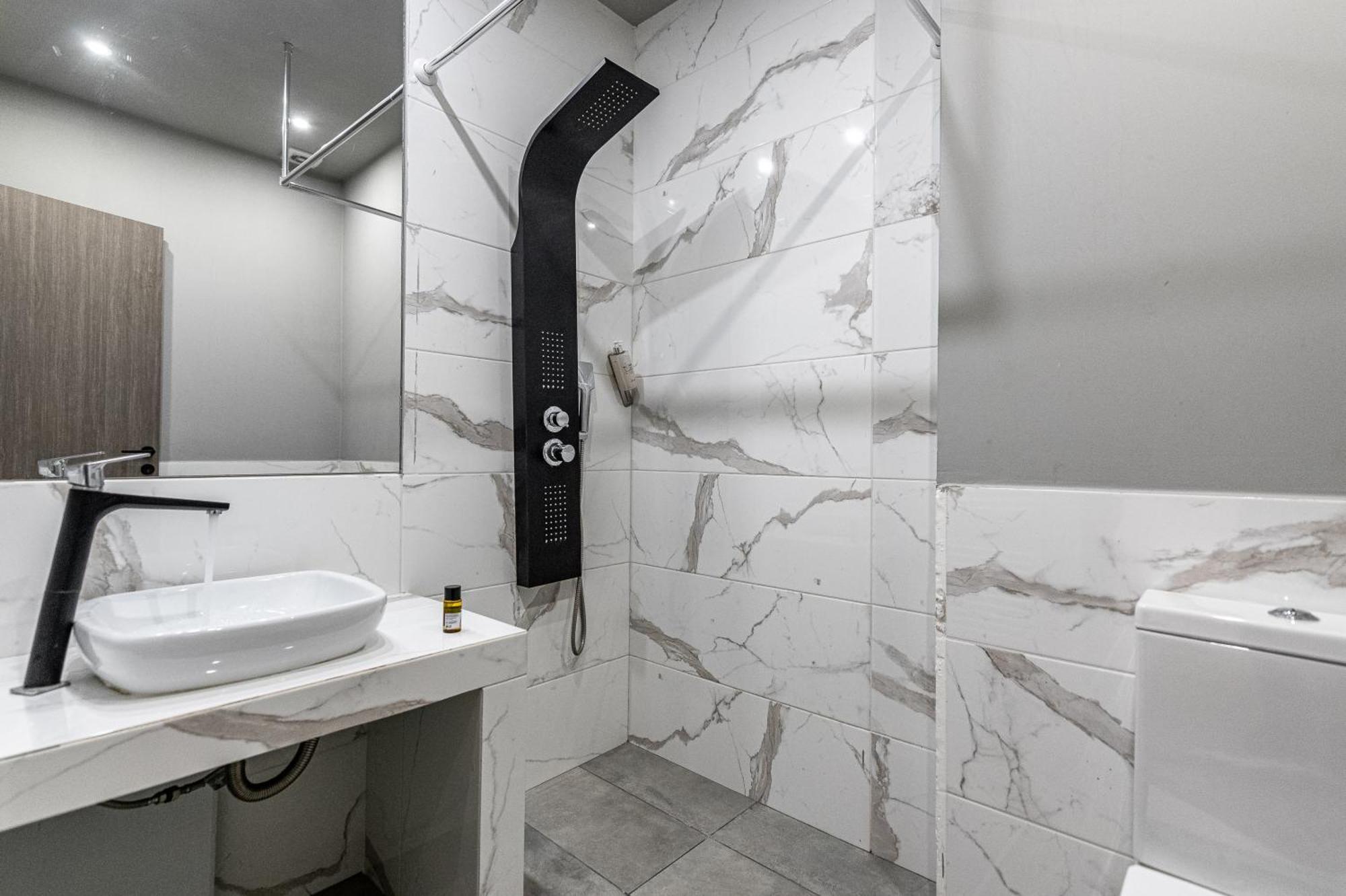 Athenian Infinity Apartments Екстер'єр фото